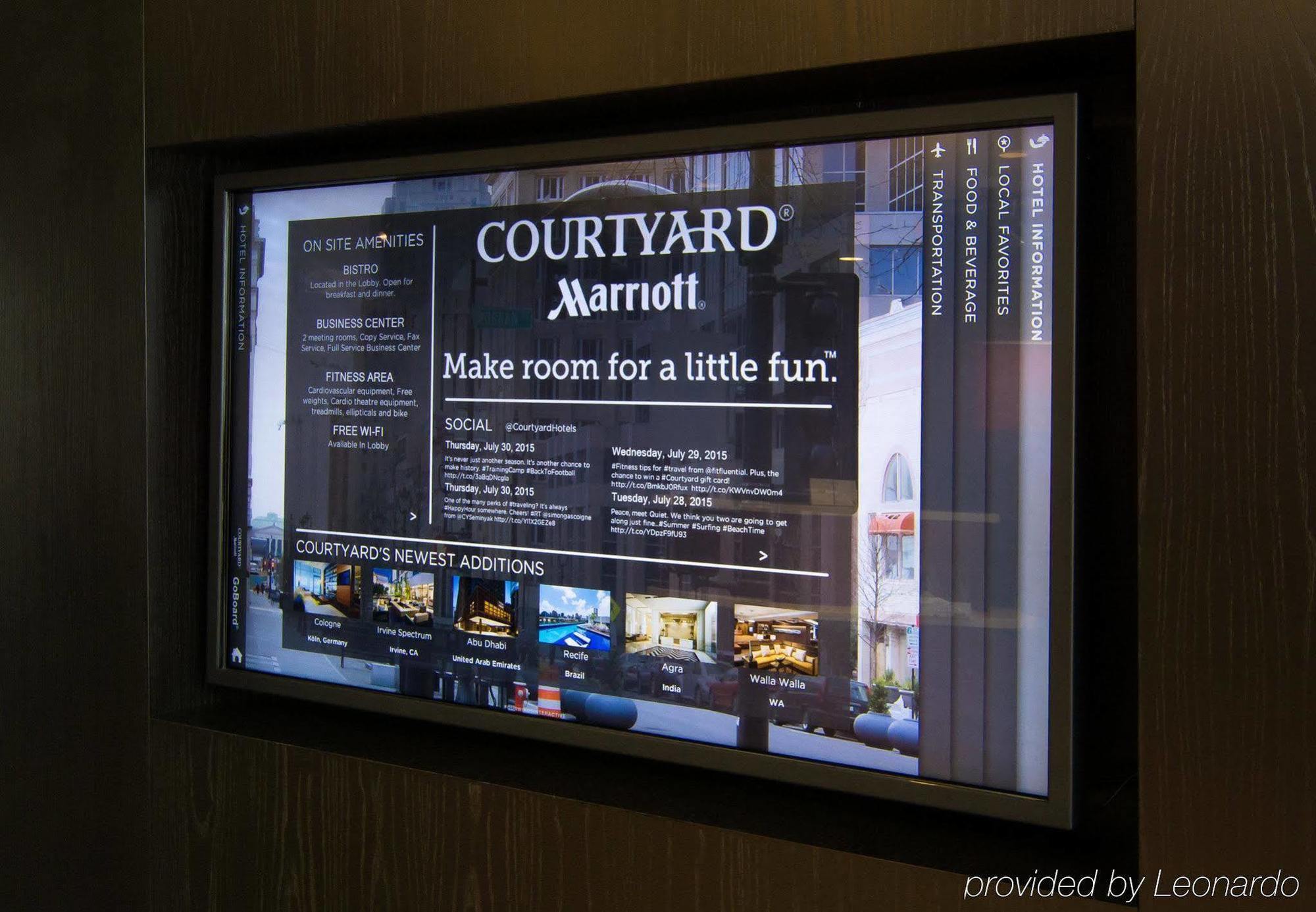 Courtyard Indianapolis Northwest Hotel Bagian luar foto