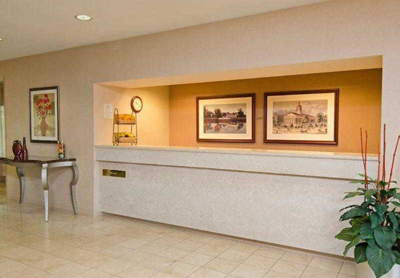 Courtyard Indianapolis Northwest Hotel Bagian luar foto